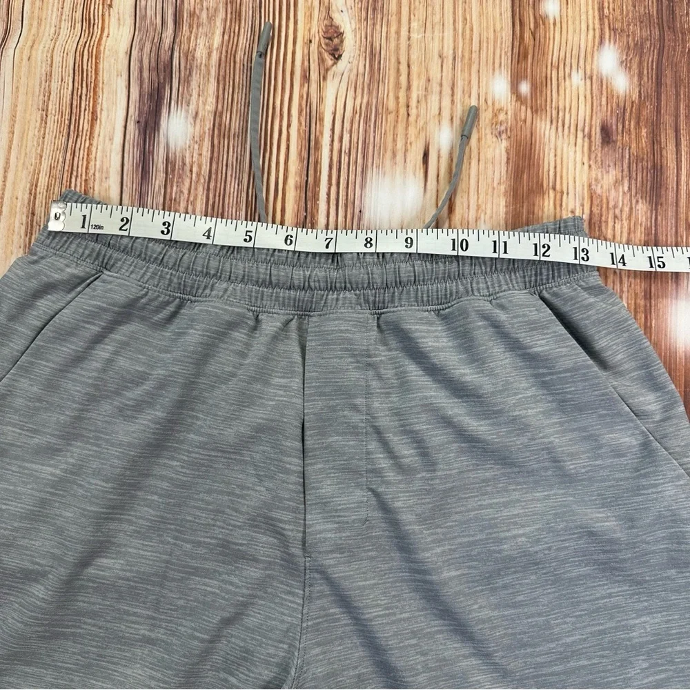 Lululemon Athletica Men's Gray Athletic Shorts Size Medium